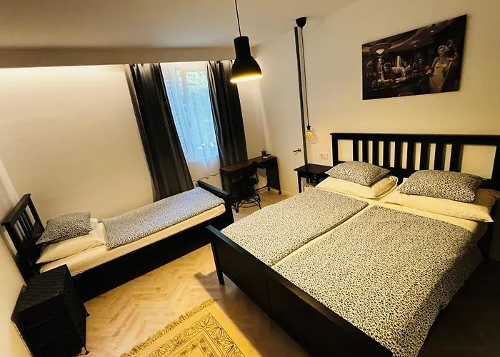 Right Place****cozy And Completely New *